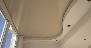 Натяжной потолок на балкон Нижнеудинск, цена 6135 руб.